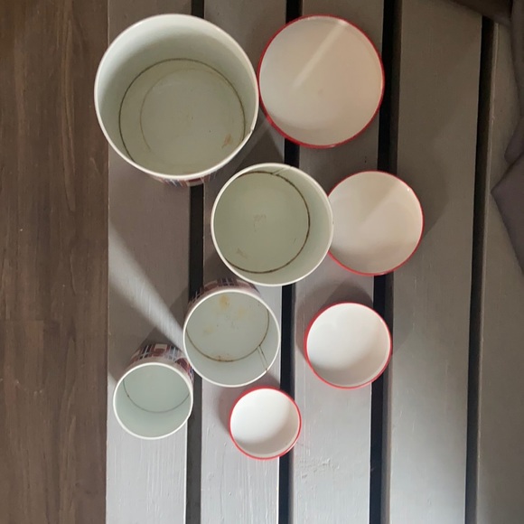 Retro tin set Best in Home Host Pick! - Picture 2 of 8